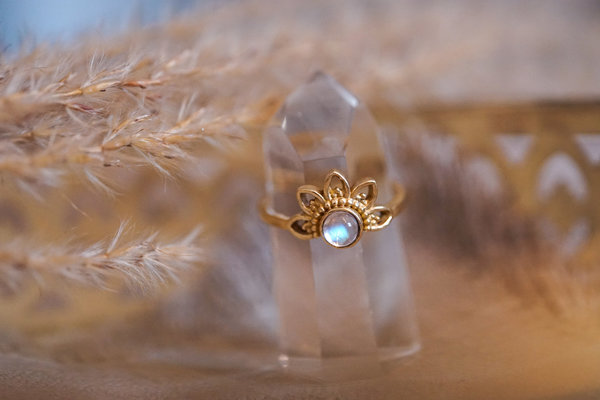 India Boho Ring - Flower - Regenbogenmondstein